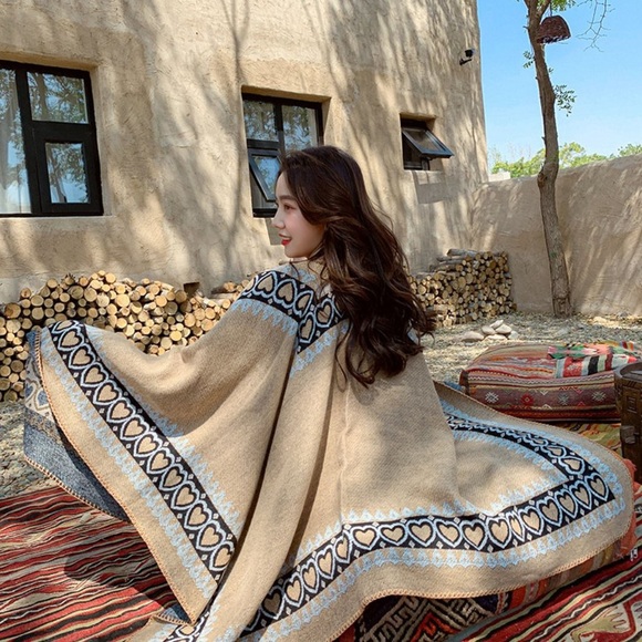 NEW Boho Heart Ruana Wrap Poncho - Picture 8 of 9